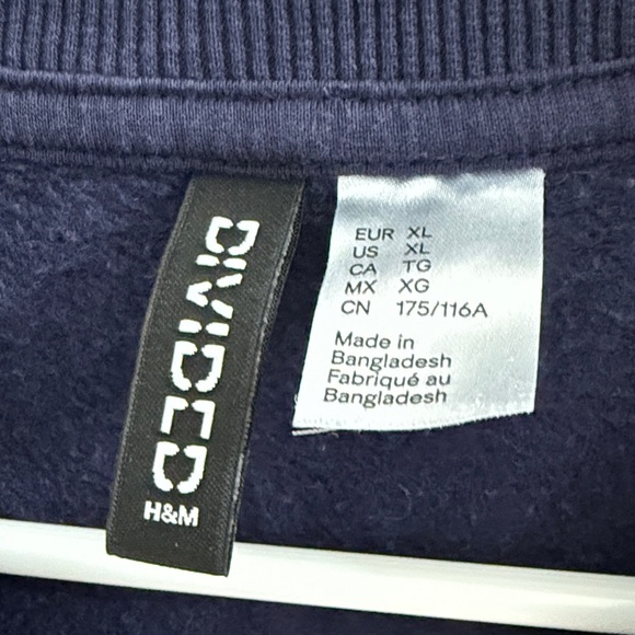 H&M Dark Blue California Sweatshirt - Picture 5 of 5